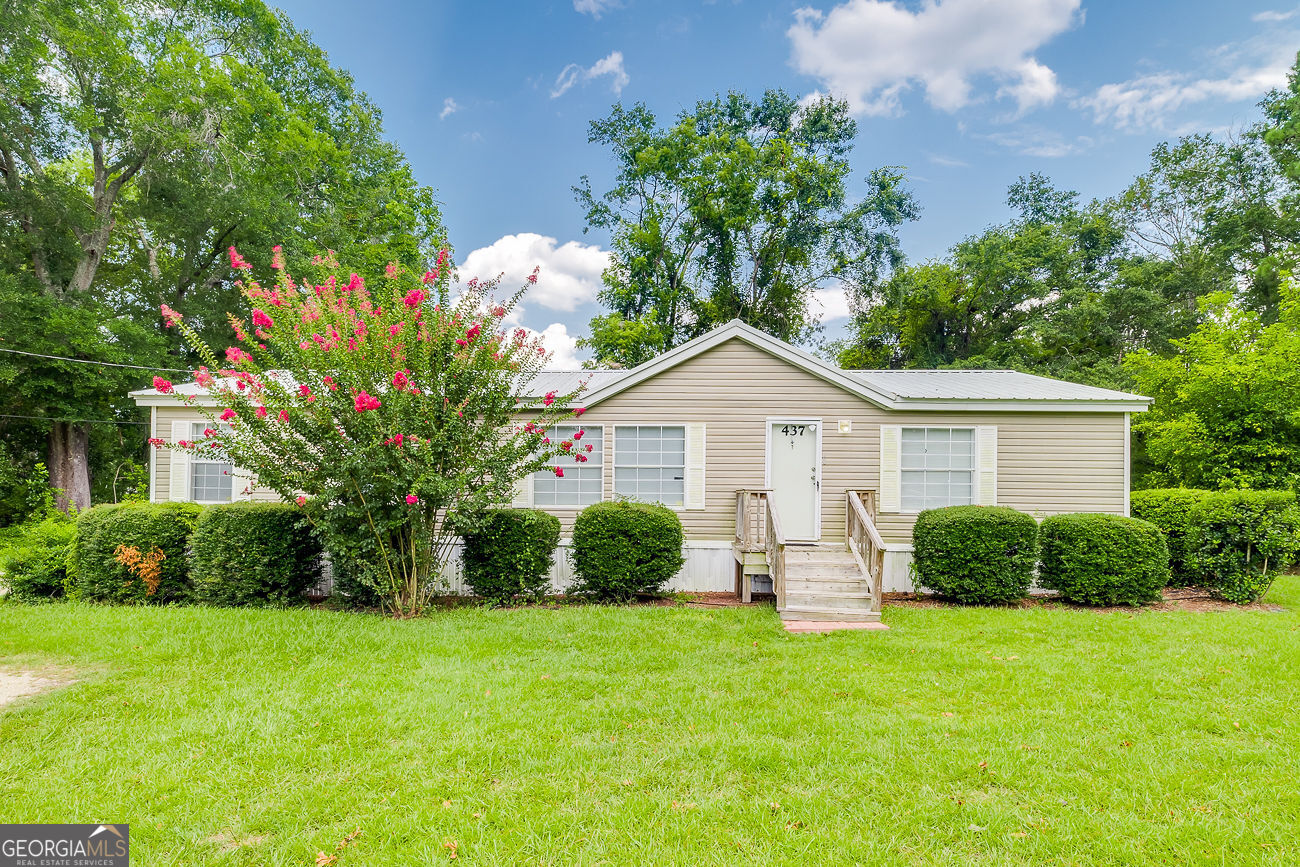 437 Burkhalter Circle Property Photo 1