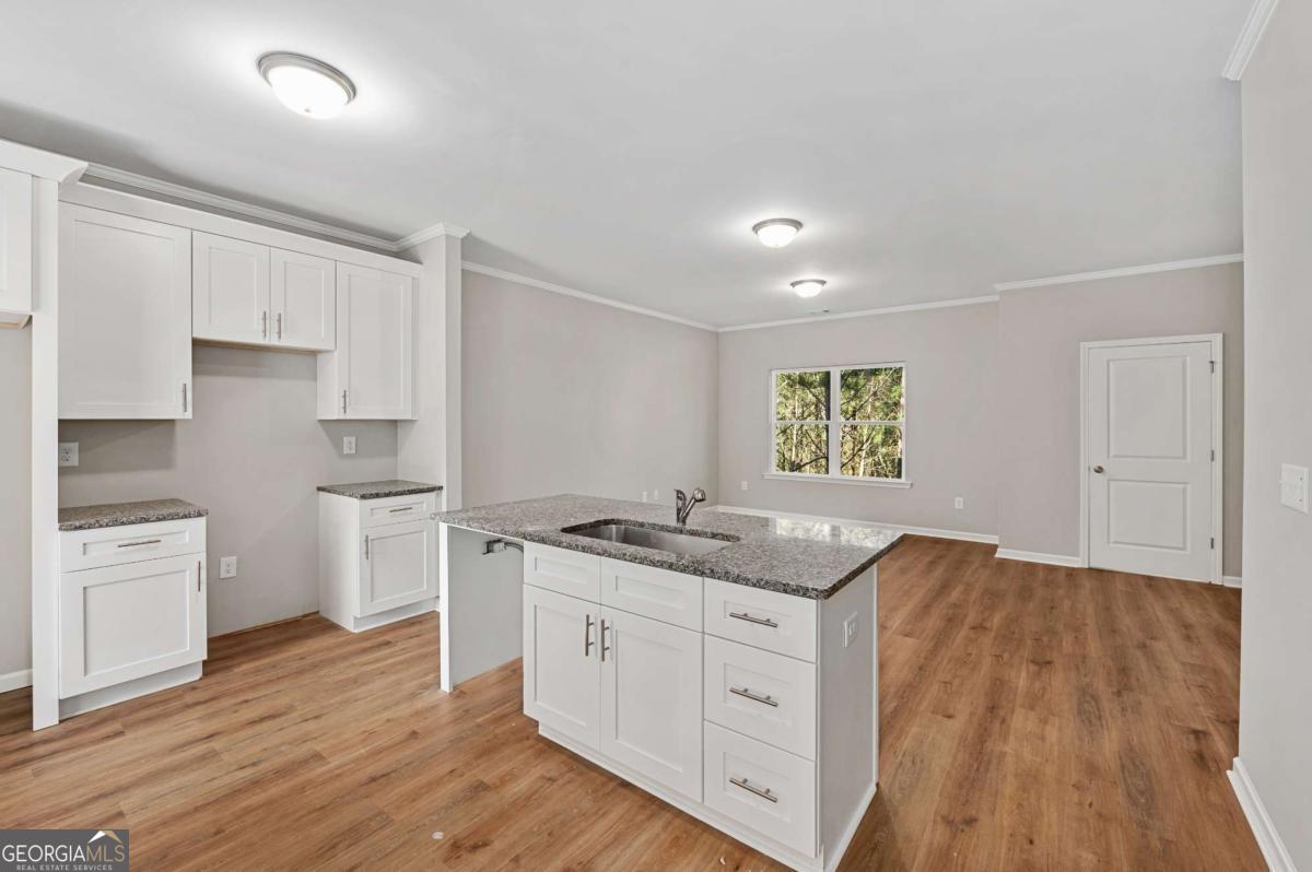 2834 Laurel Ridge Circle Property Photo 3