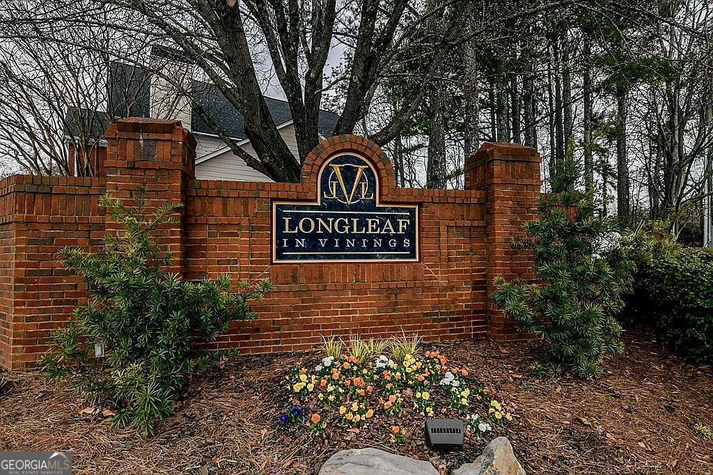 2436 Leaf Hollow Court Se Property Photo 2