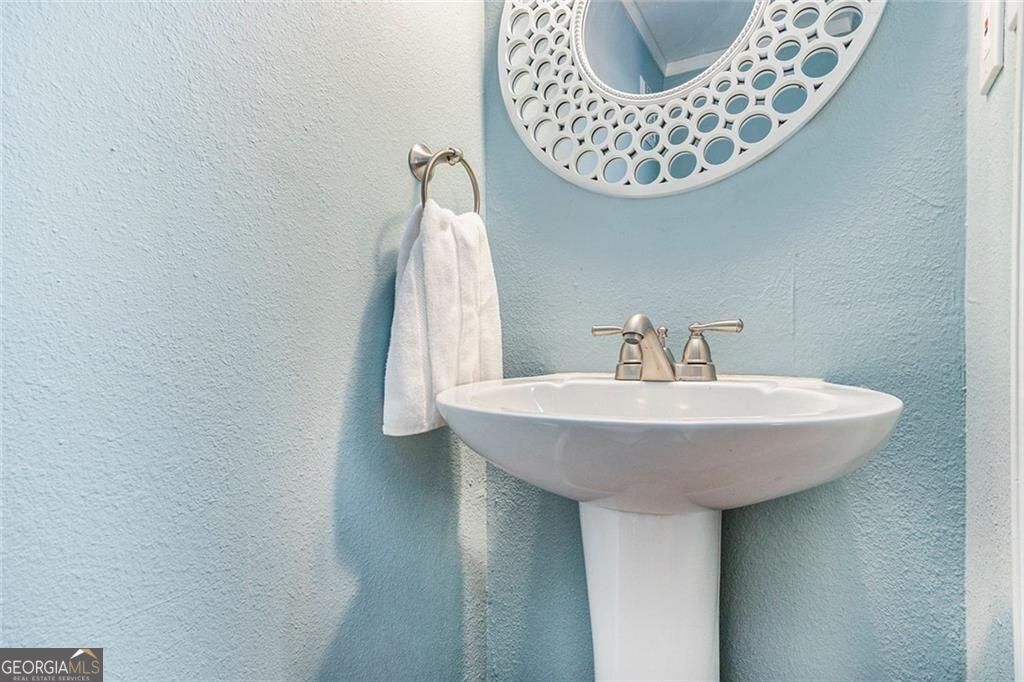 6940 Roswell Road # 16b Property Photo 14