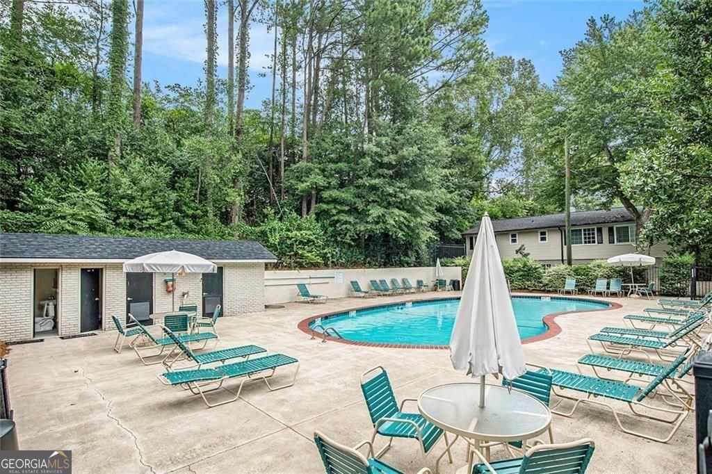 6940 Roswell Road # 16b Property Photo 26