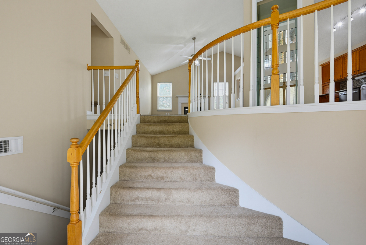 168 Oakview Drive Property Photo 7