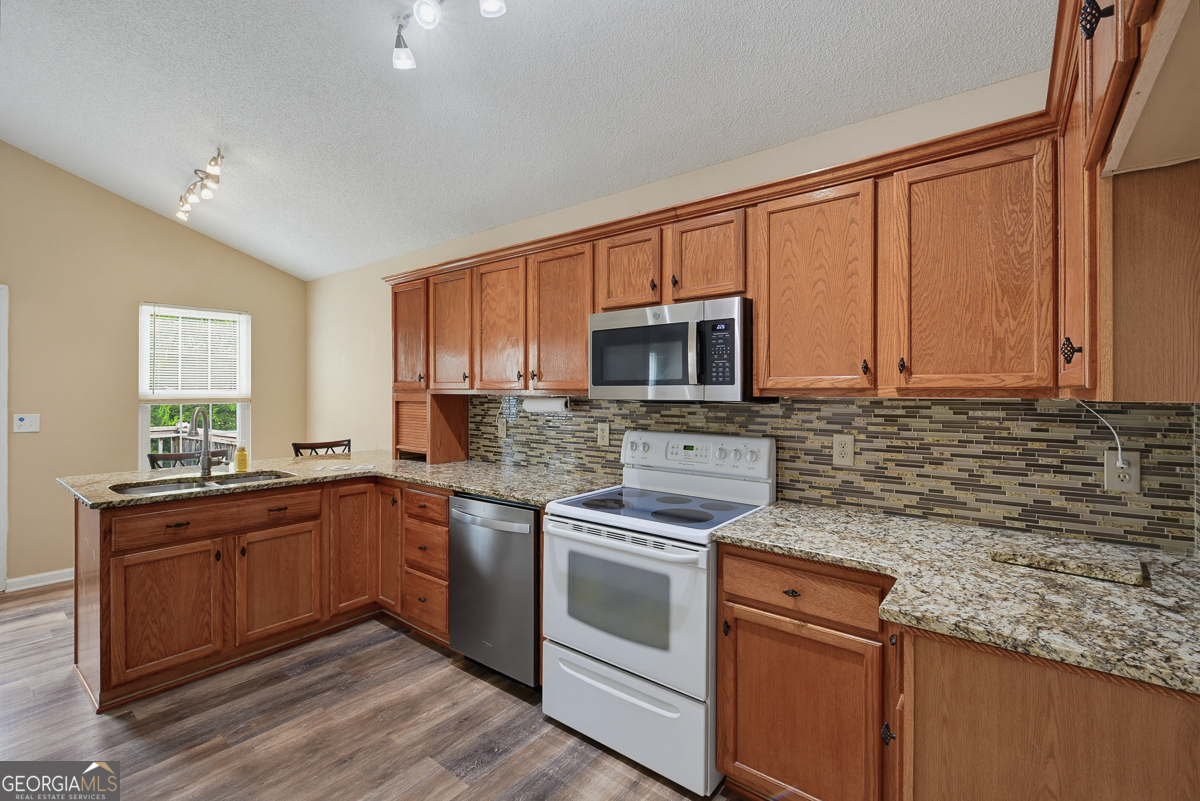 168 Oakview Drive Property Photo 13