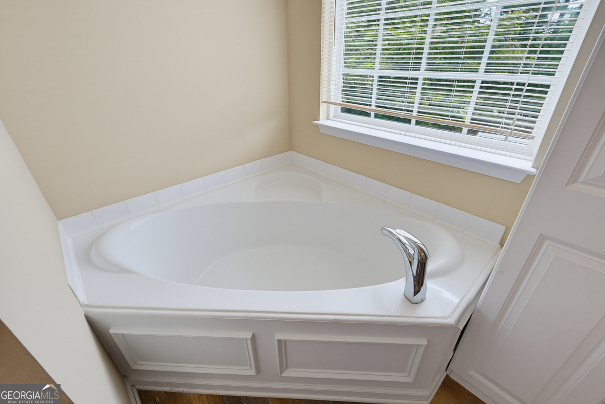168 Oakview Drive Property Photo 23