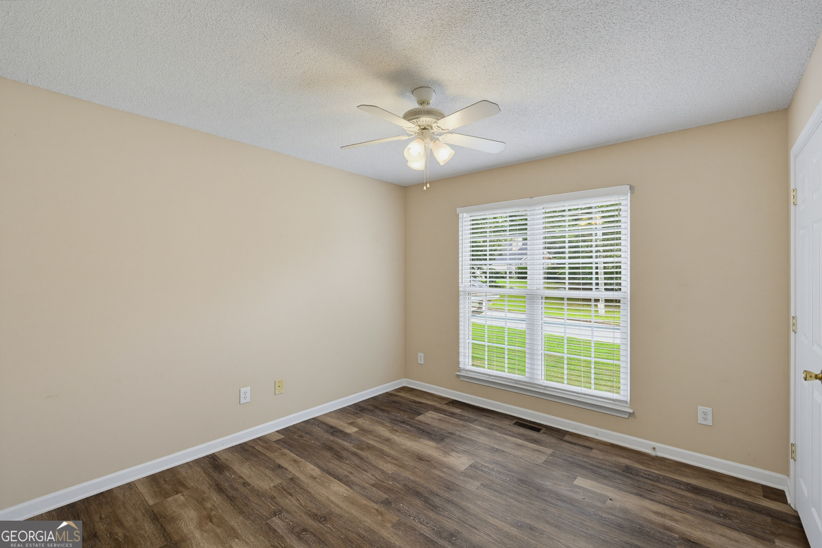 168 Oakview Drive Property Photo 24