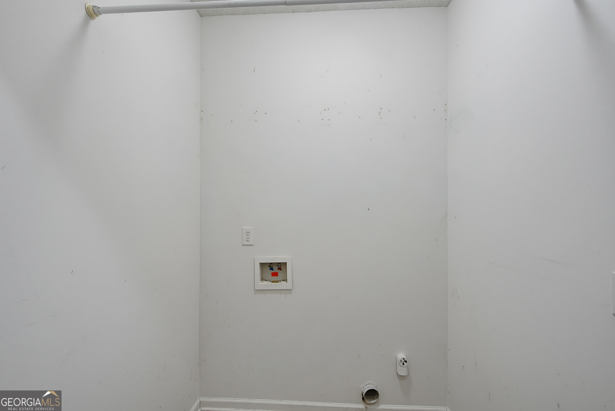 168 Oakview Drive Property Photo 29