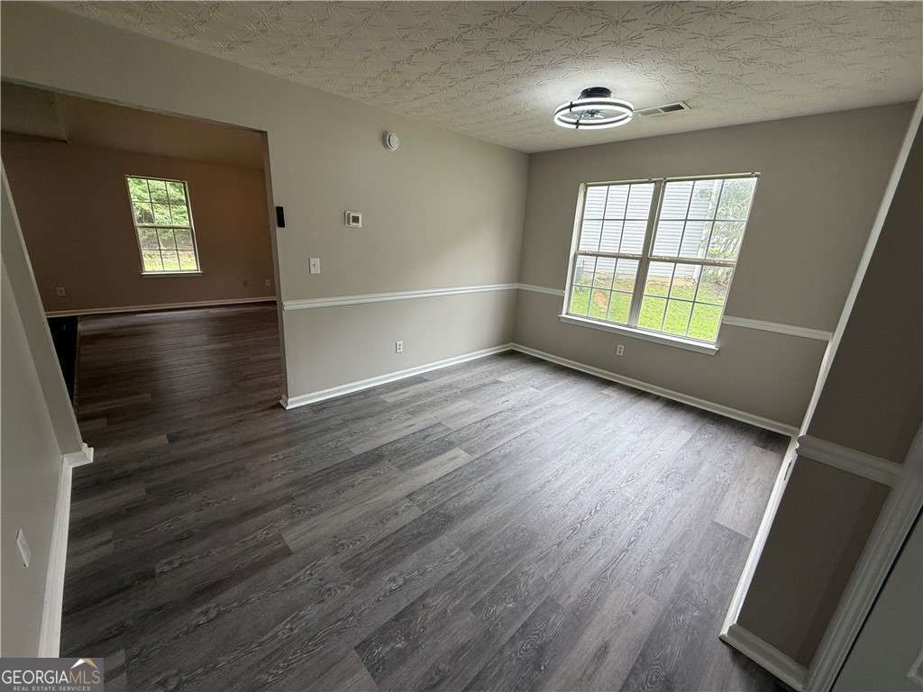 1023 Quail Hunt Drive Property Photo 2