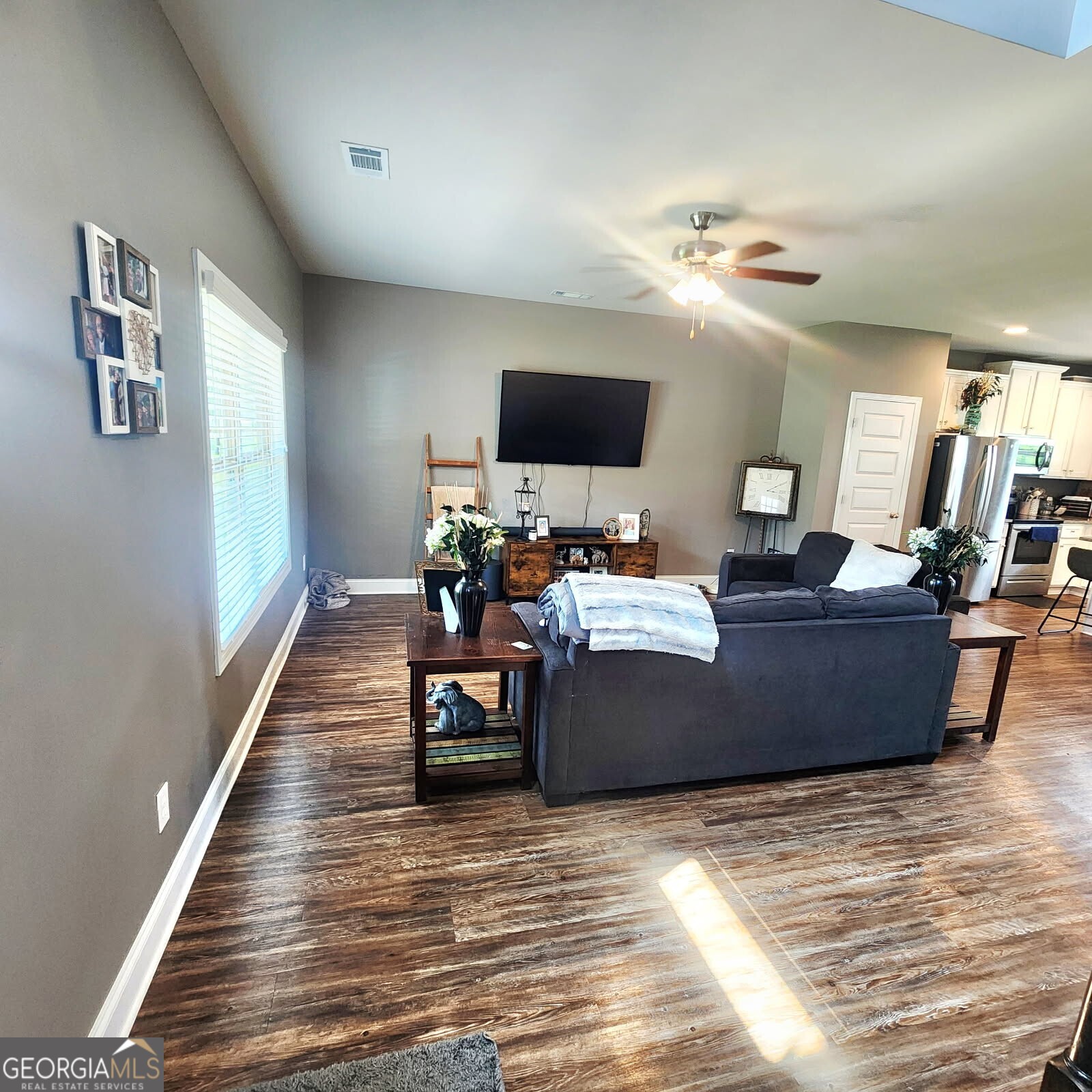 1206 Coldwater Court Property Photo 2