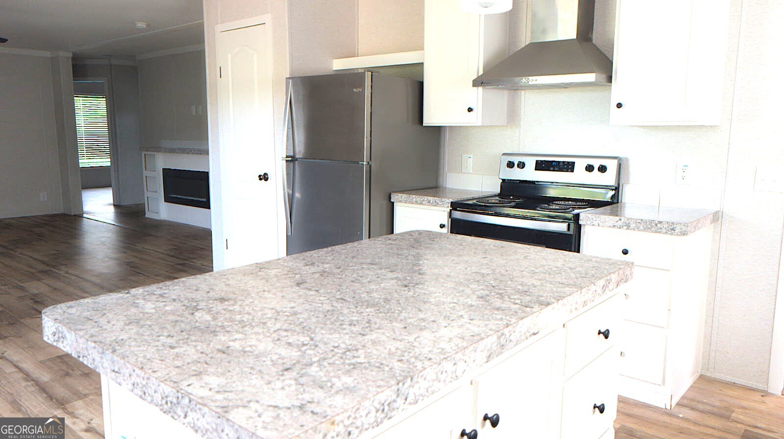 9245 Us Highway 80 W Property Photo 6