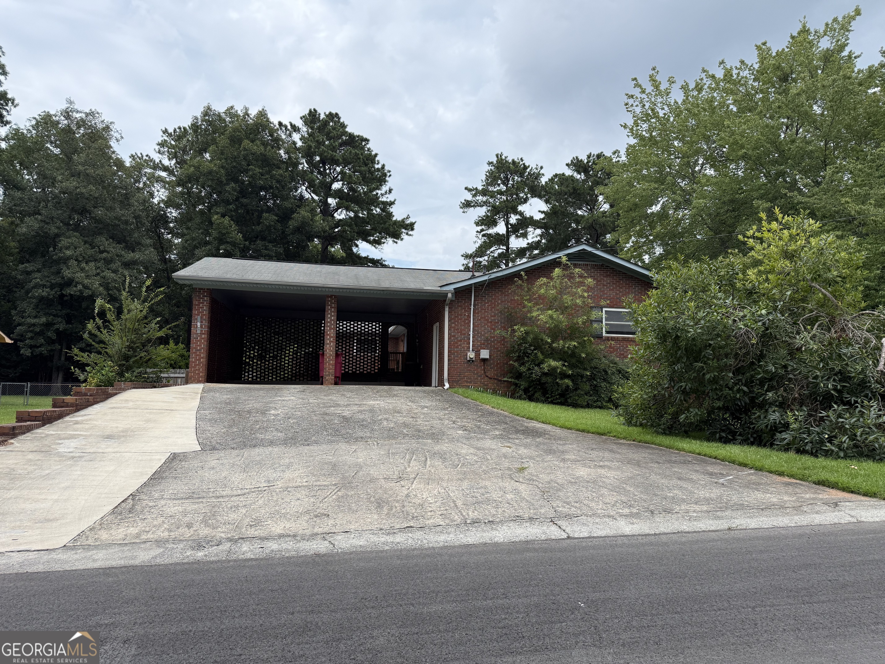 1406 Maplewood Drive Property Photo 22