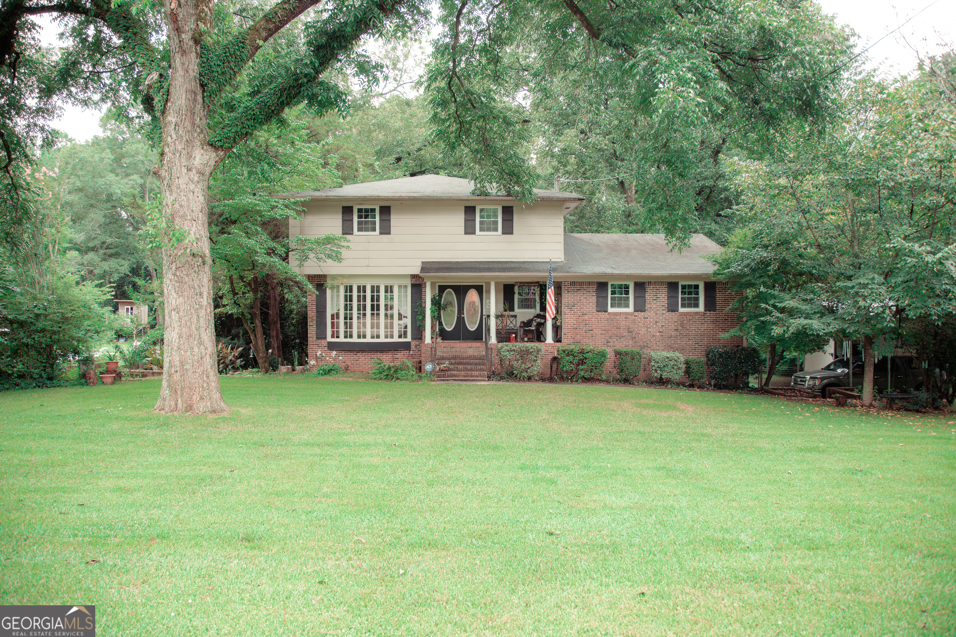 921 Crystal Drive Property Photo 1