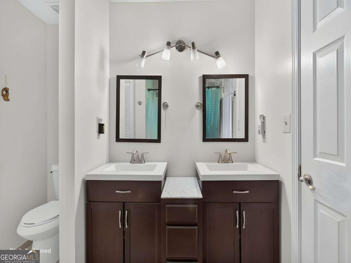 109 Collins Way Property Photo 7
