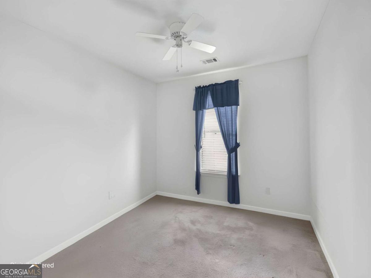 109 Collins Way Property Photo 8