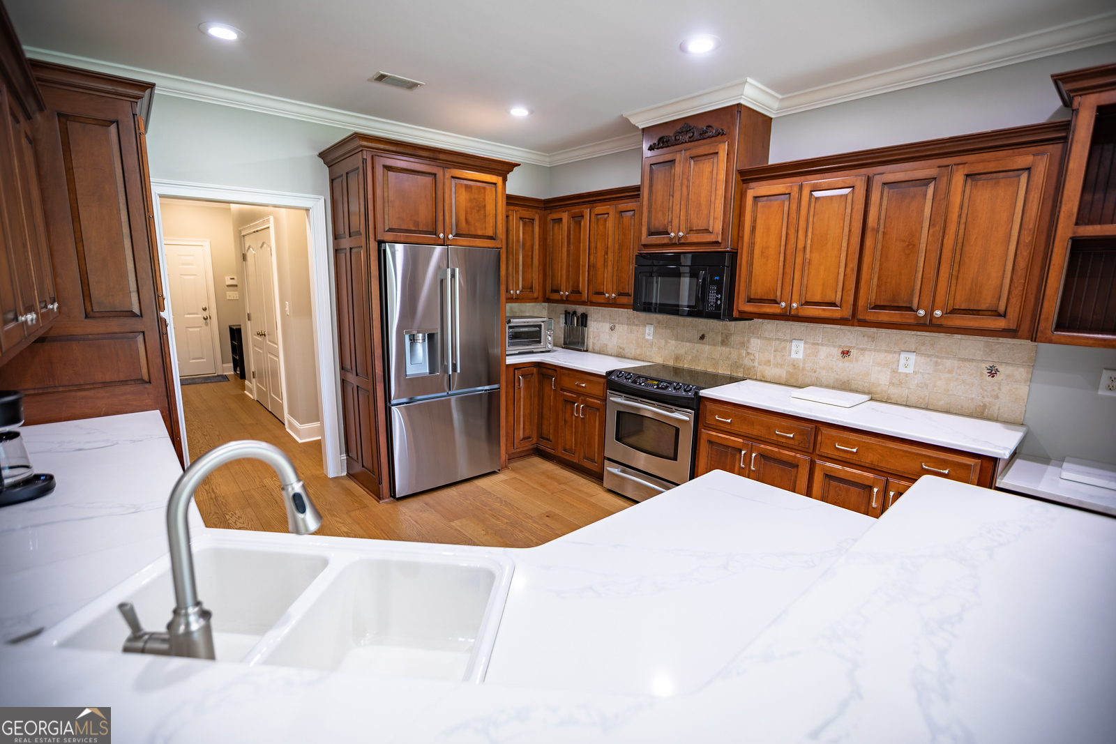 4882 Summit Ridge Road Property Photo 10