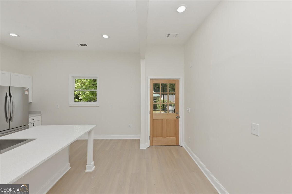 1480 Belmont Avenue Sw Property Photo 4