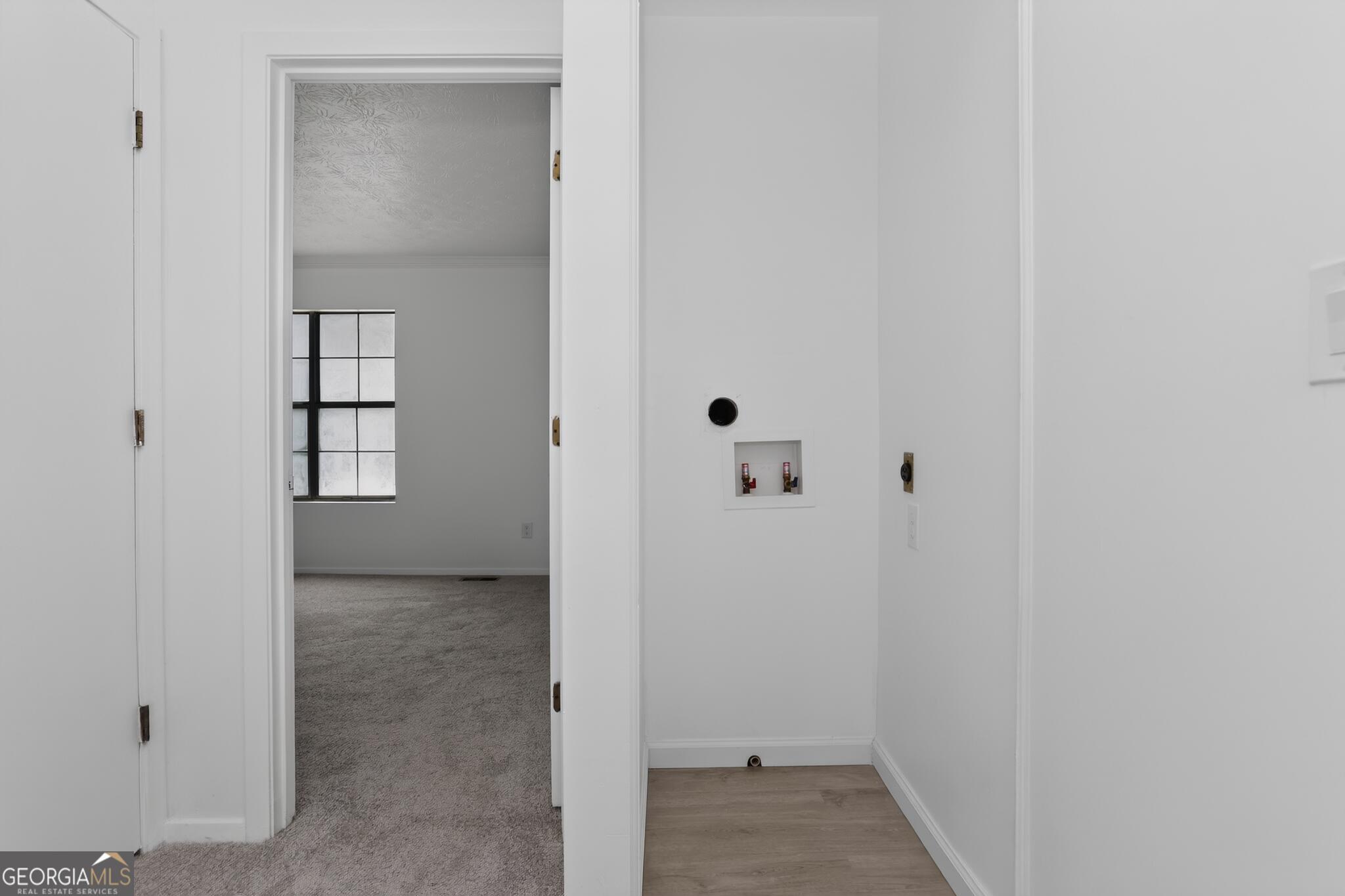 2920 Aspen Woods Entry Property Photo 18
