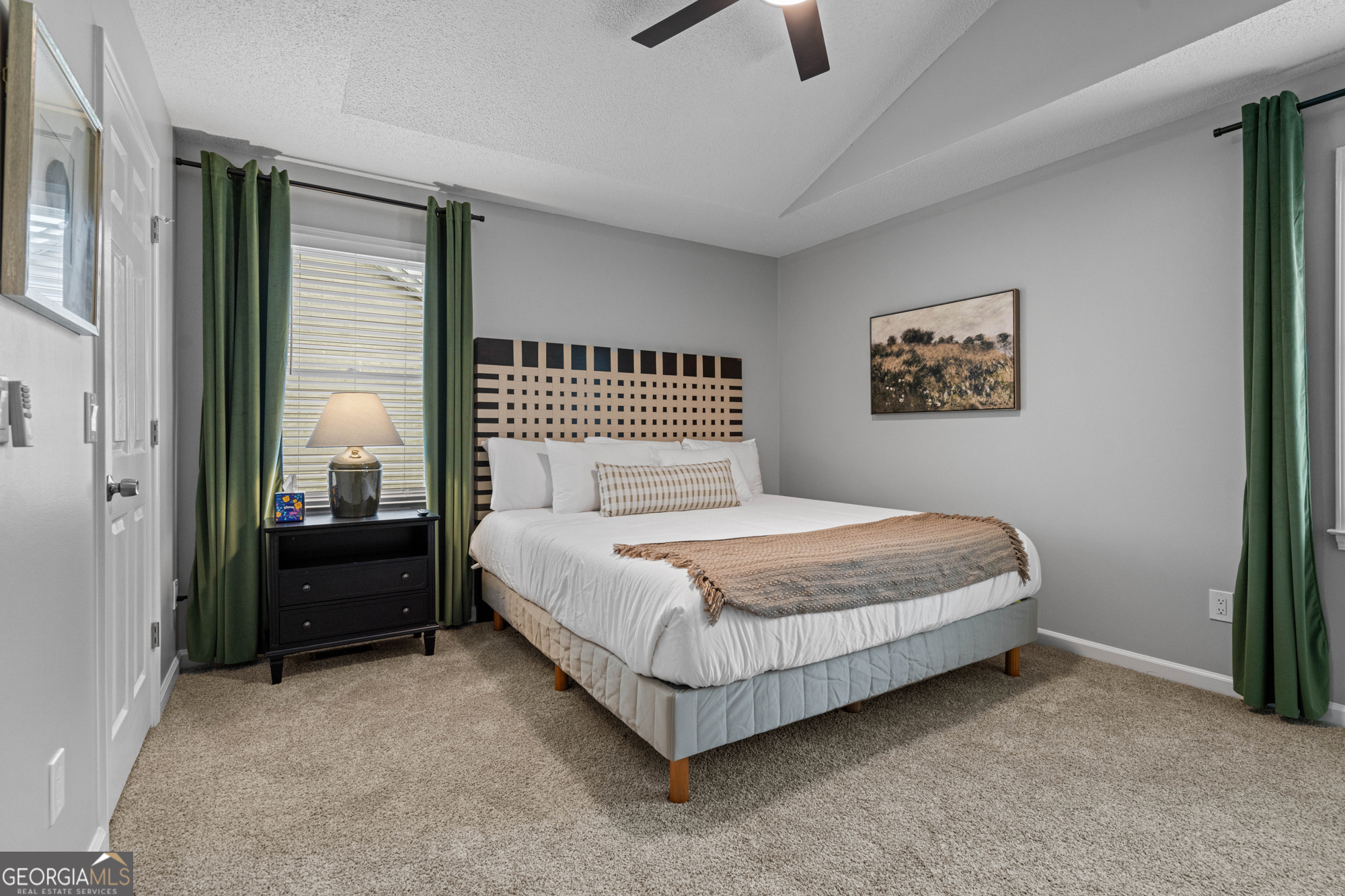 13 Huntcliff Drive Property Photo 17
