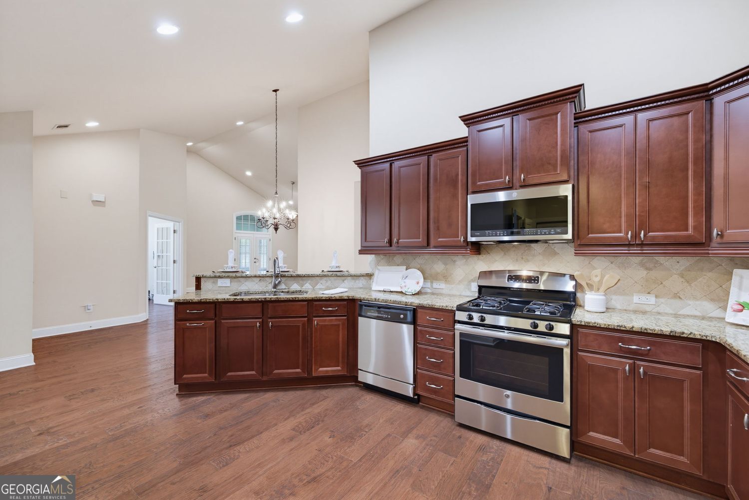 6129 Brookhaven Circle Property Photo 8