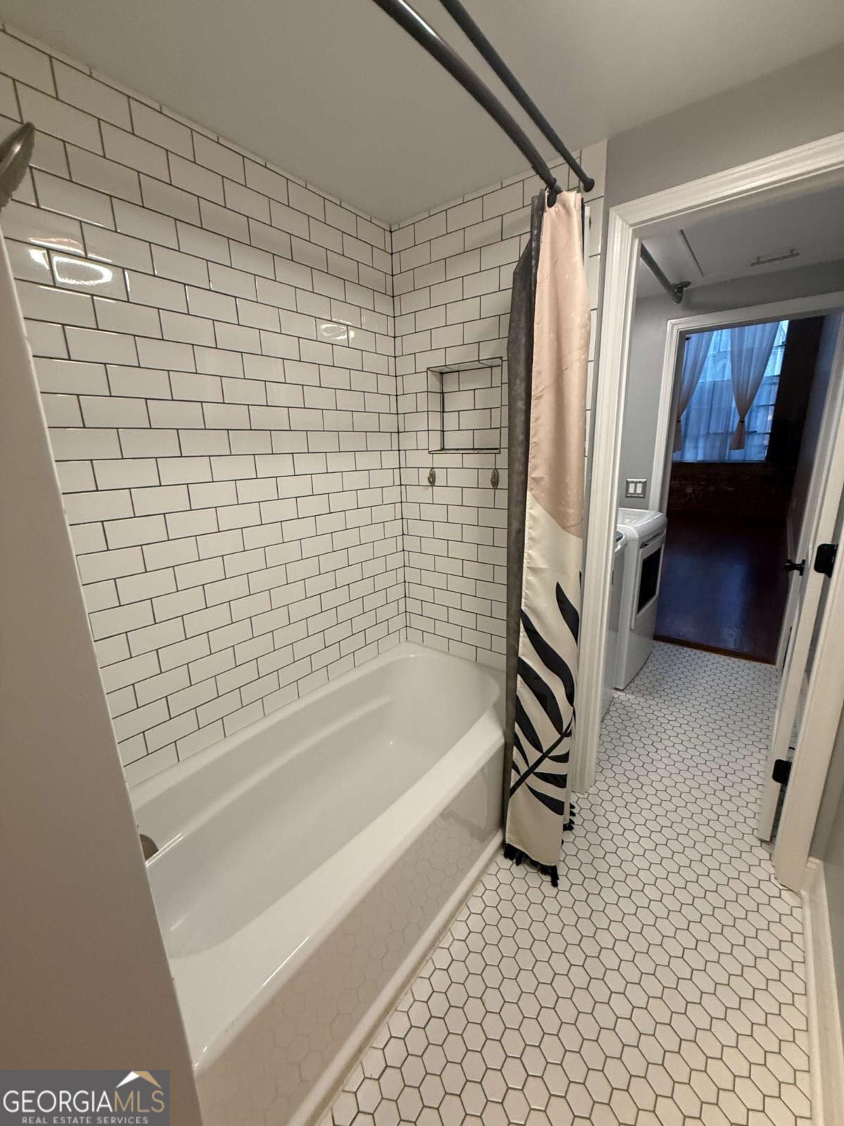 210 Walker Street Sw # 8 Property Photo 11