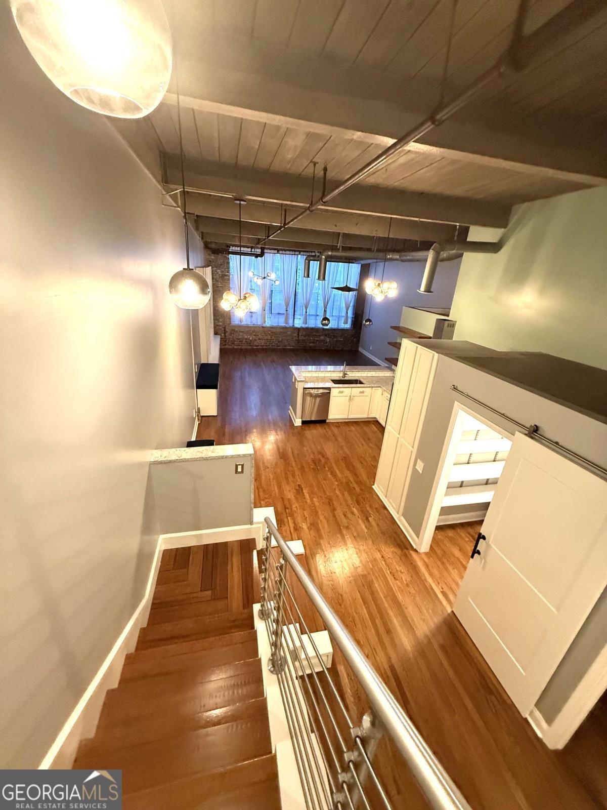 210 Walker Street Sw # 8 Property Photo 17