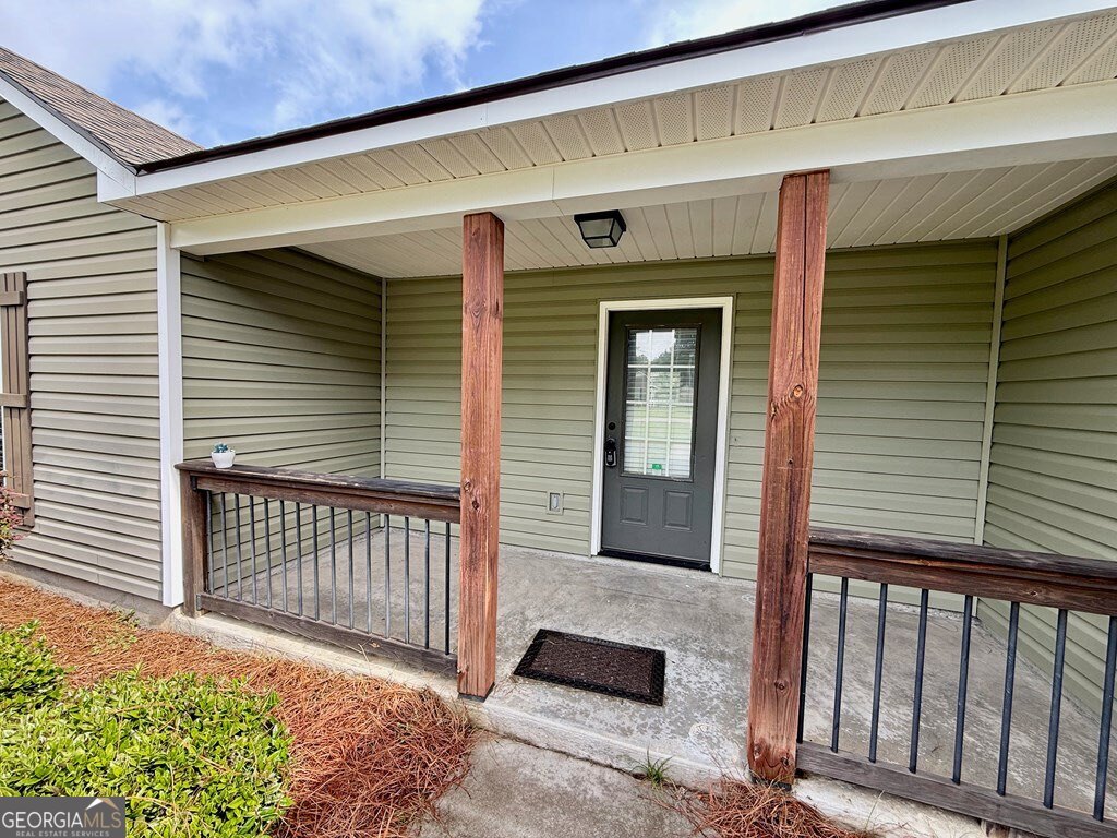 401 Spanish Moss Lane Property Photo 3