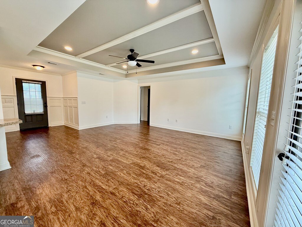 401 Spanish Moss Lane Property Photo 5