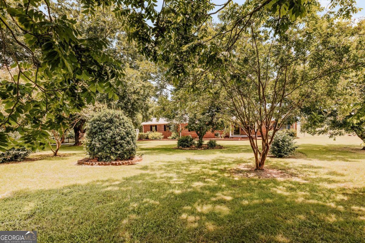 51 Brandon Circle Property Photo 8