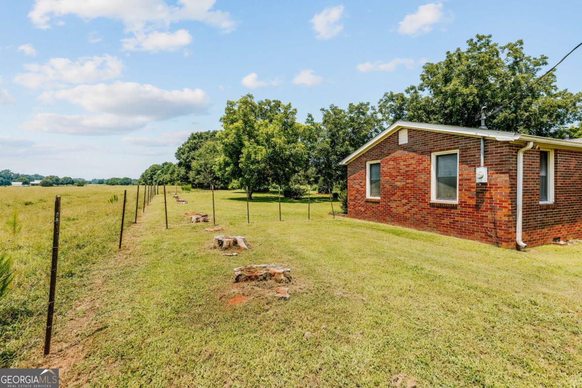 51 Brandon Circle Property Photo 52