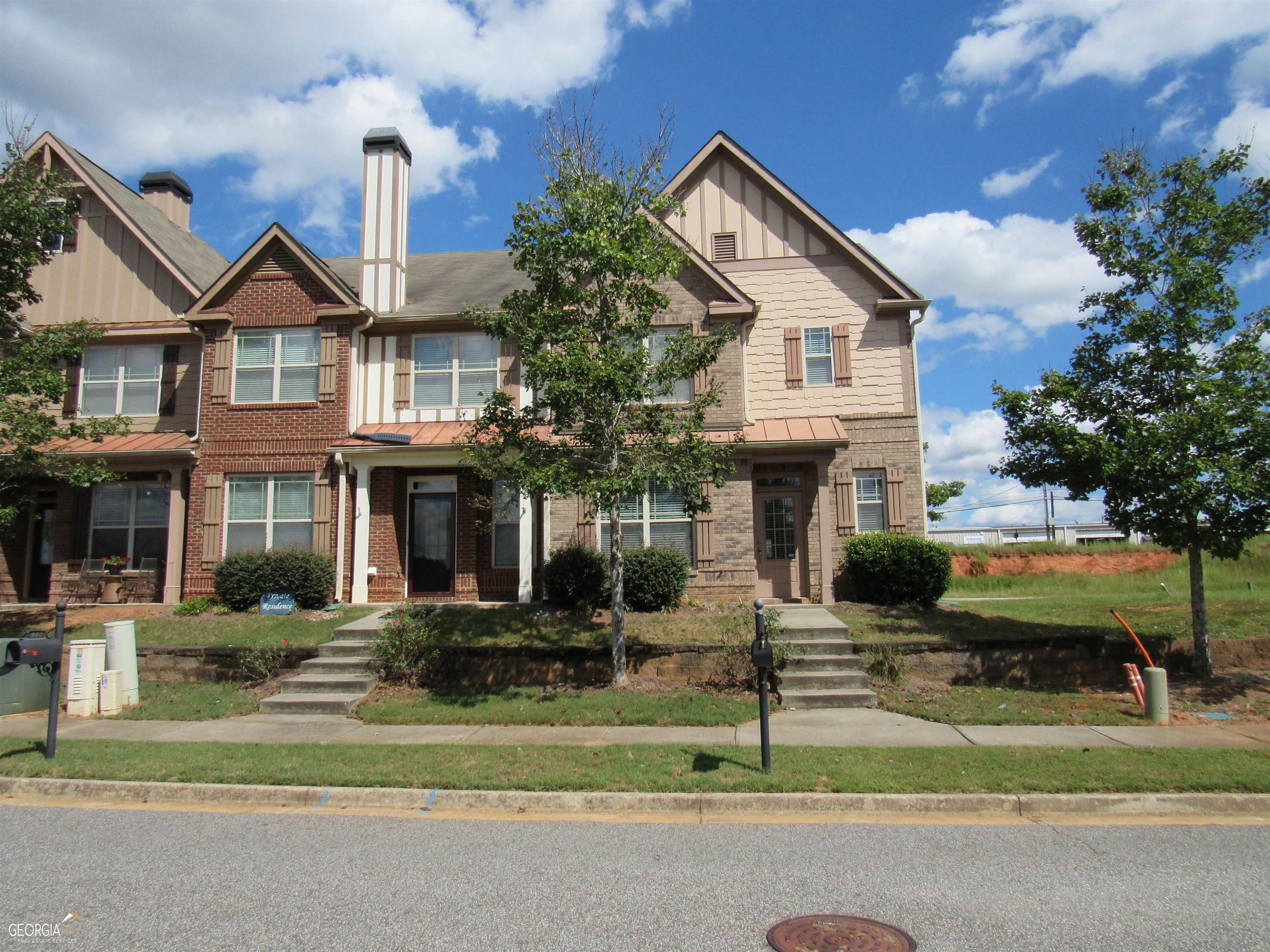 127 Red Maple Drive Property Photo 3