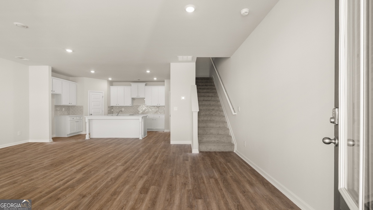 343 Tate Street Property Photo 10