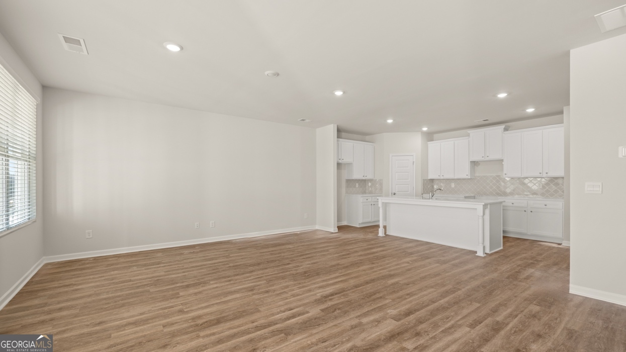 343 Tate Street Property Photo 11