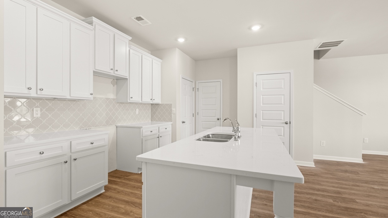 343 Tate Street Property Photo 14