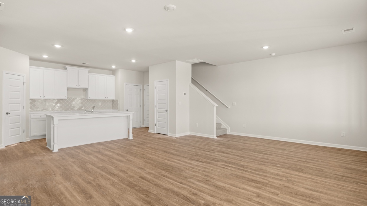 343 Tate Street Property Photo 18
