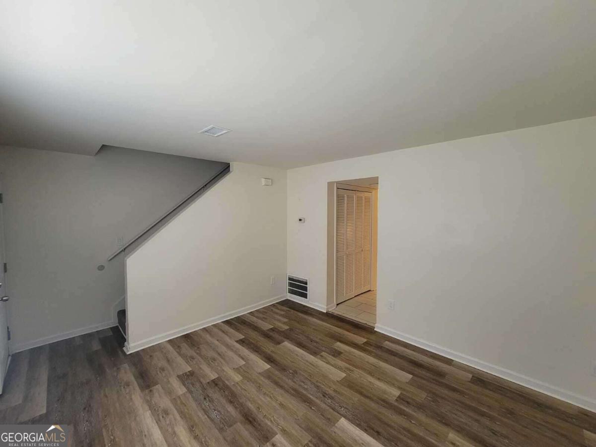 432 Atwood Street Property Photo 5