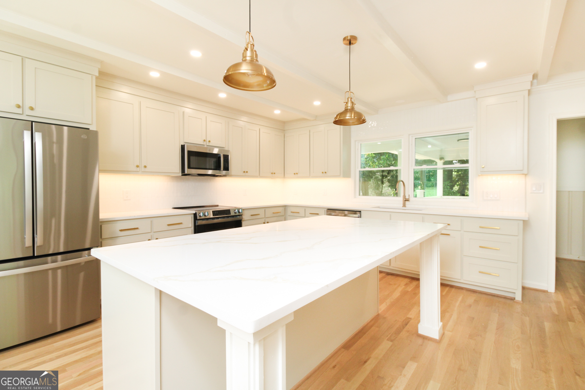 100 Williamsburg Lane Property Photo 10