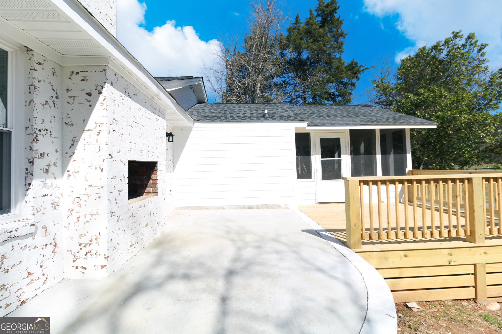 100 Williamsburg Lane Property Photo 33
