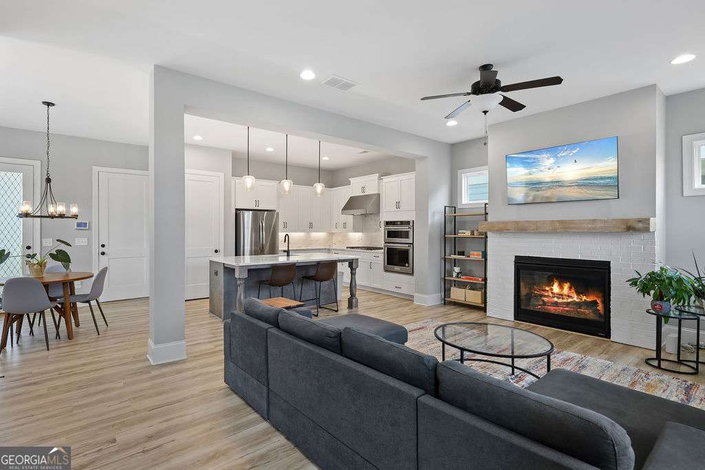 2018 Cobblestone Way Property Photo 2