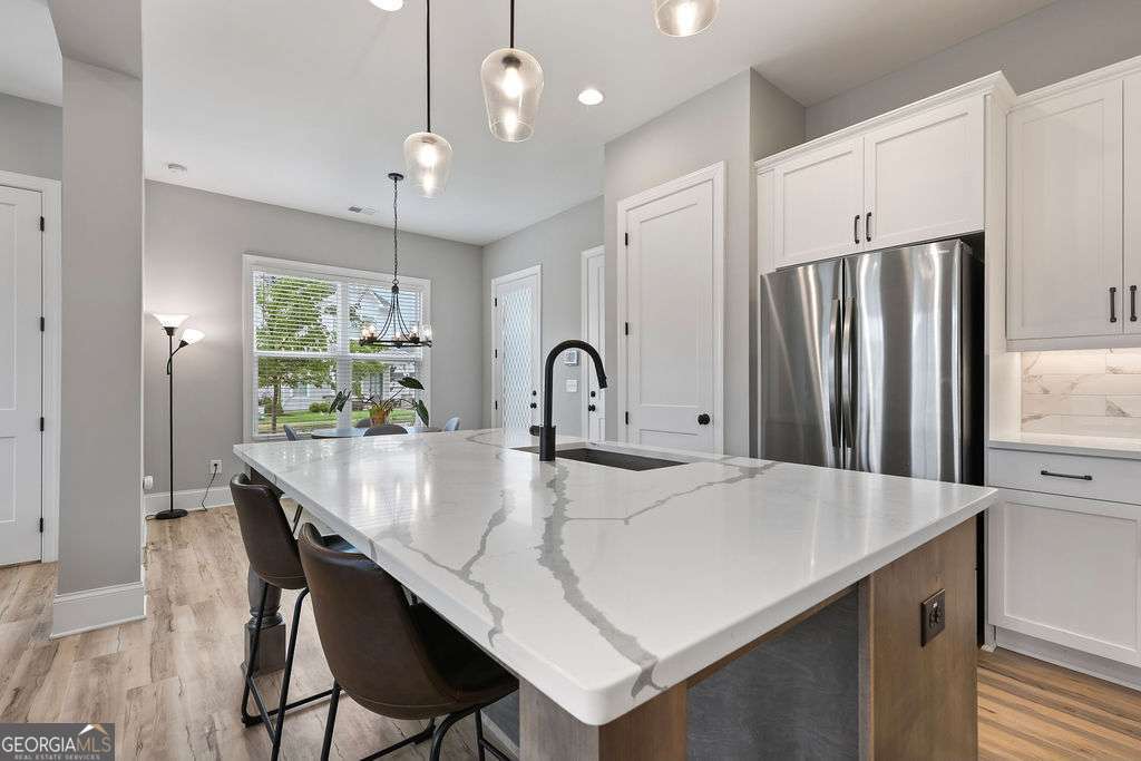 2018 Cobblestone Way Property Photo 7