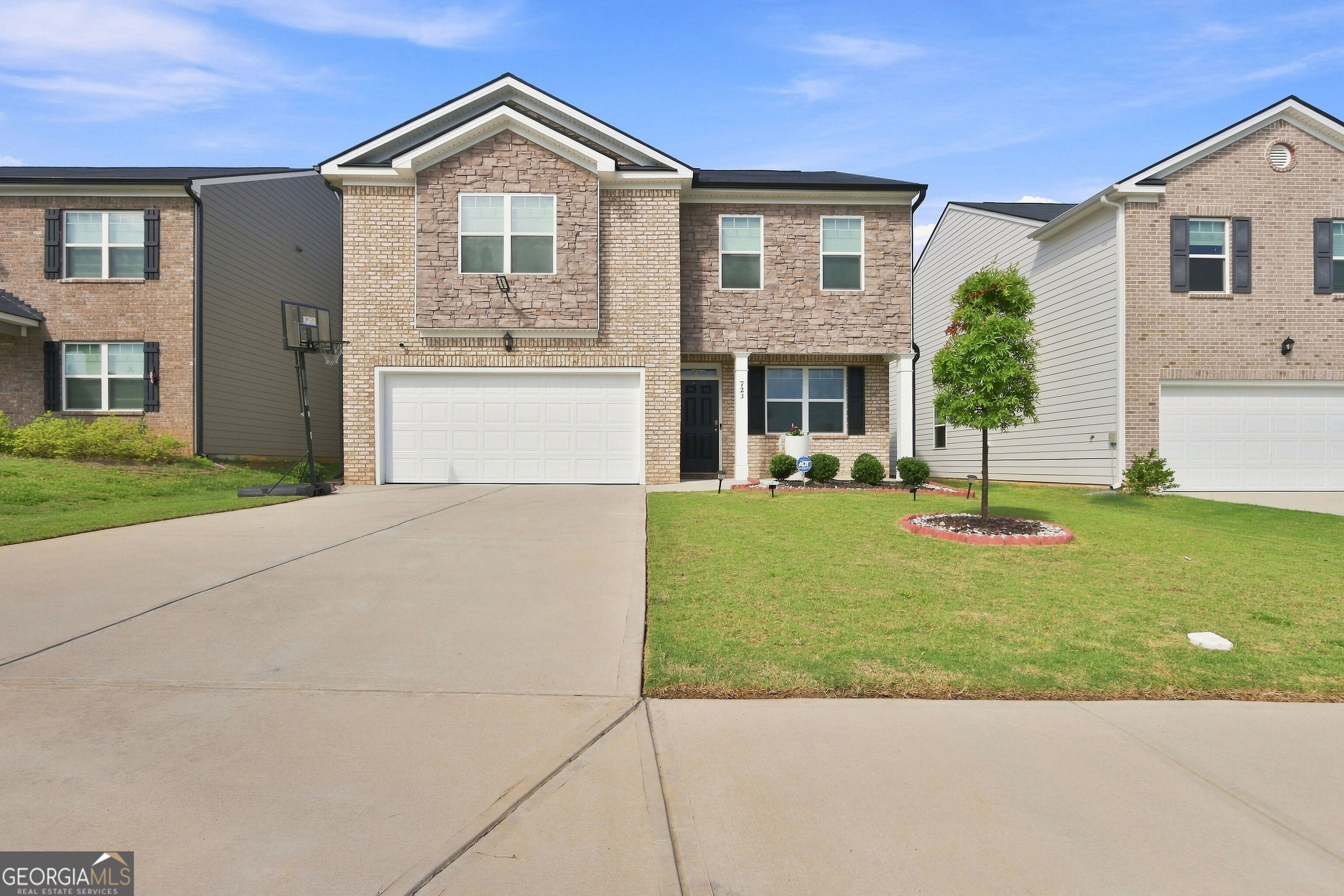 723 Millwood Drive Property Photo 1
