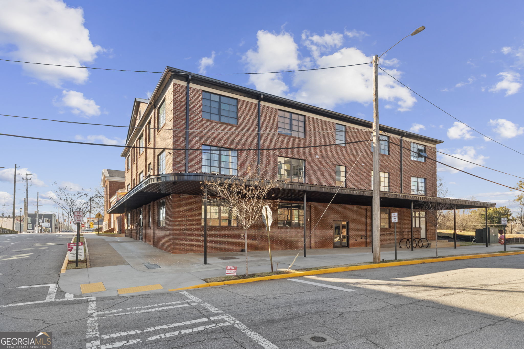 1805 Harvard Avenue # 305 Property Photo 1