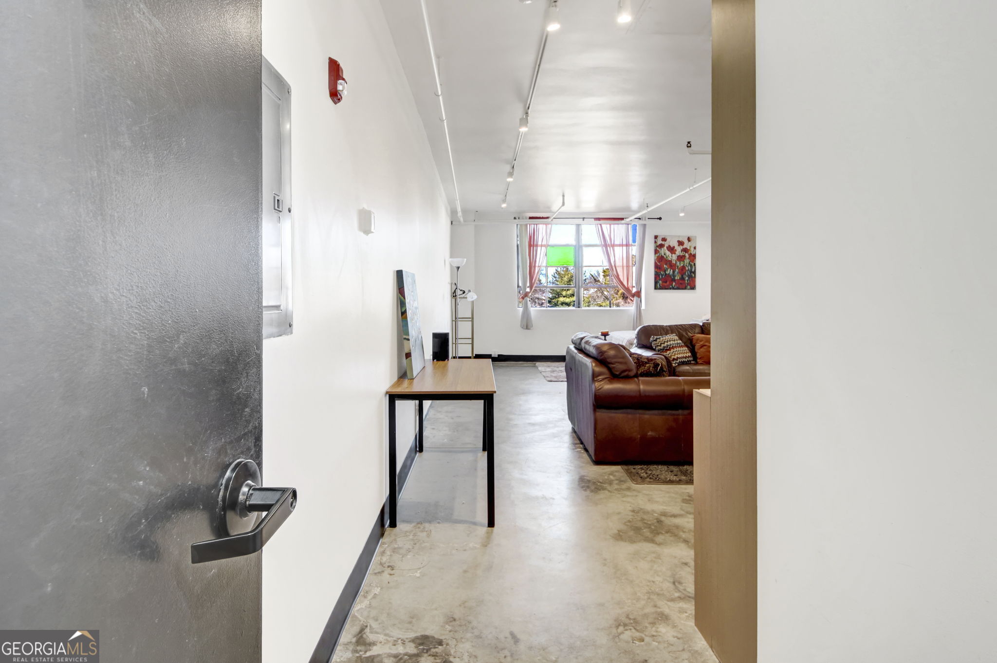 1805 Harvard Avenue # 305 Property Photo 3