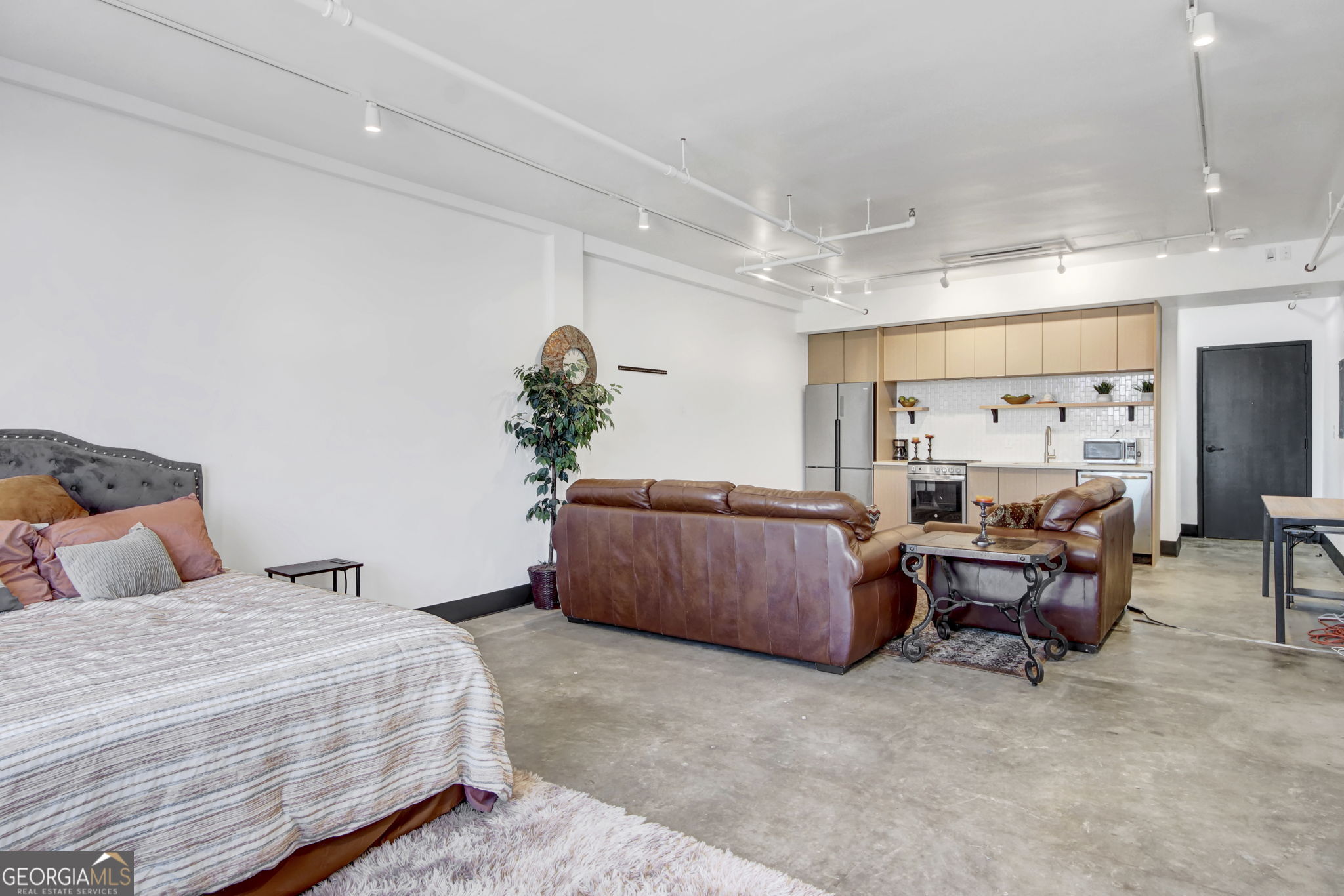 1805 Harvard Avenue # 305 Property Photo 4