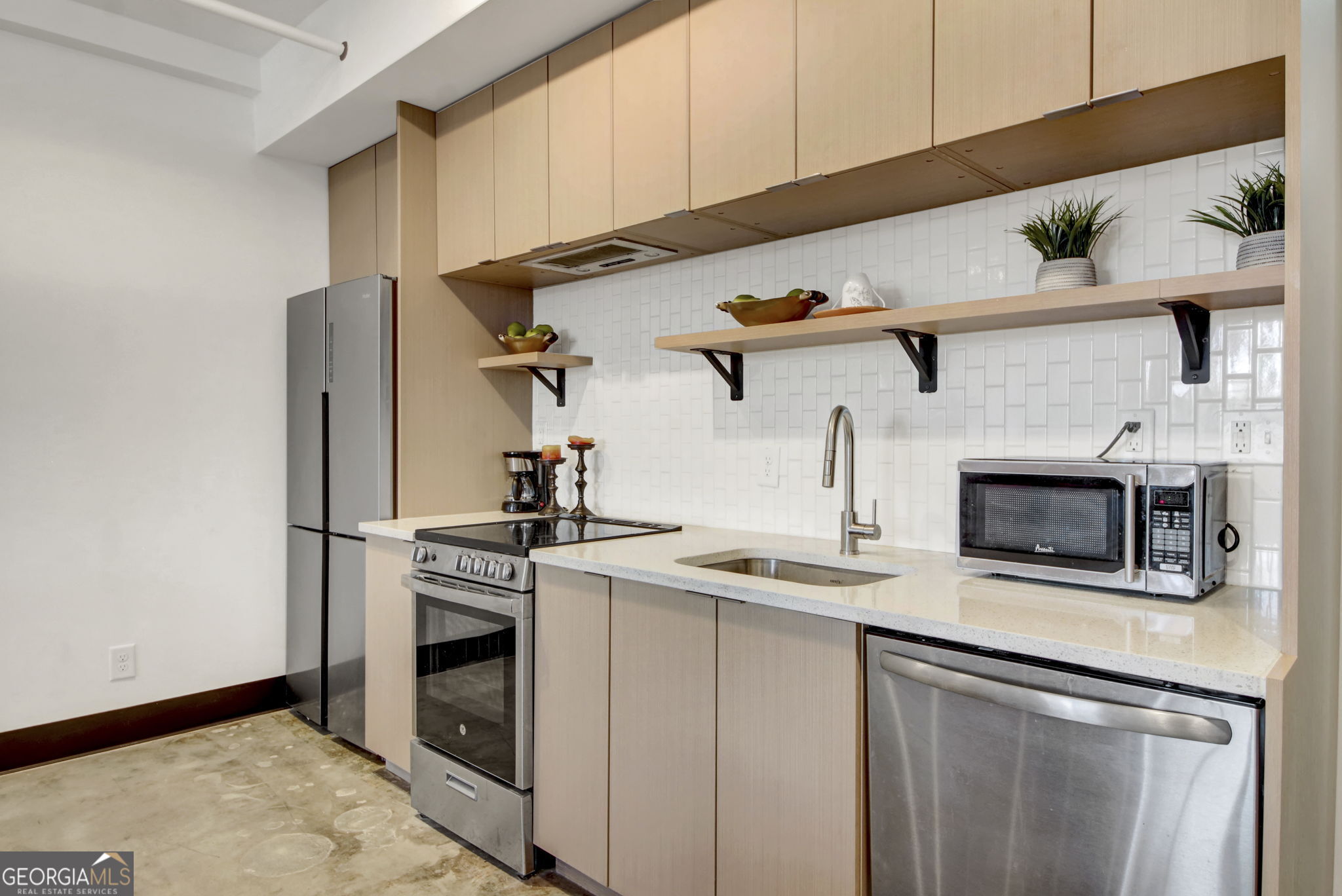 1805 Harvard Avenue # 305 Property Photo 9