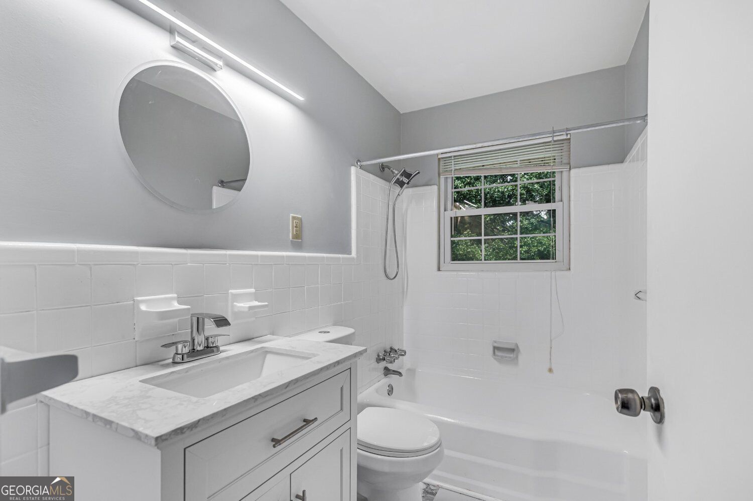 2726 Hollywood Drive Property Photo 8