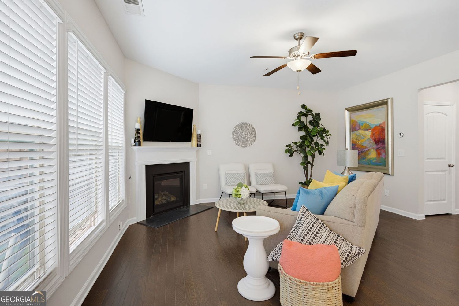513 Coral Street Sw Property Photo 4