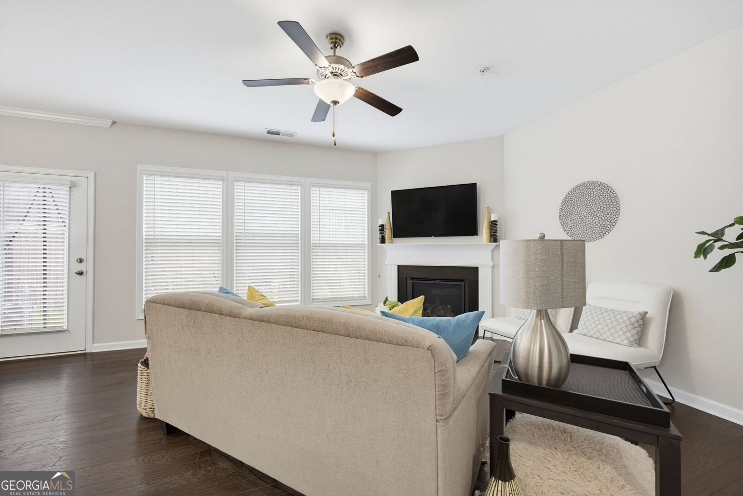 513 Coral Street Sw Property Photo 8