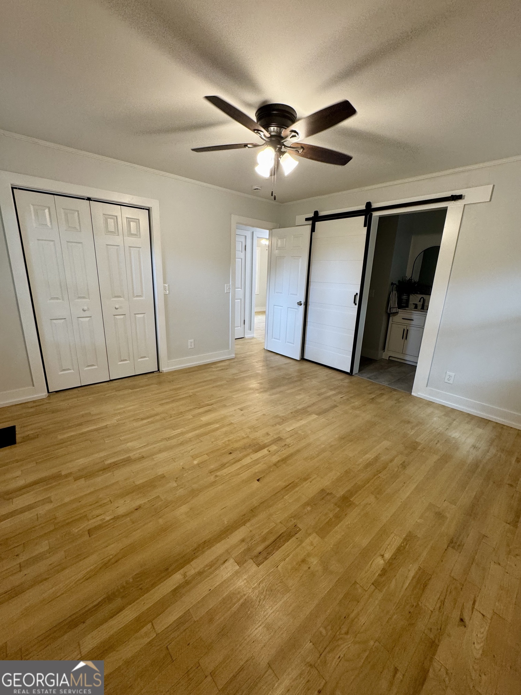 215 Denham Street Property Photo 7