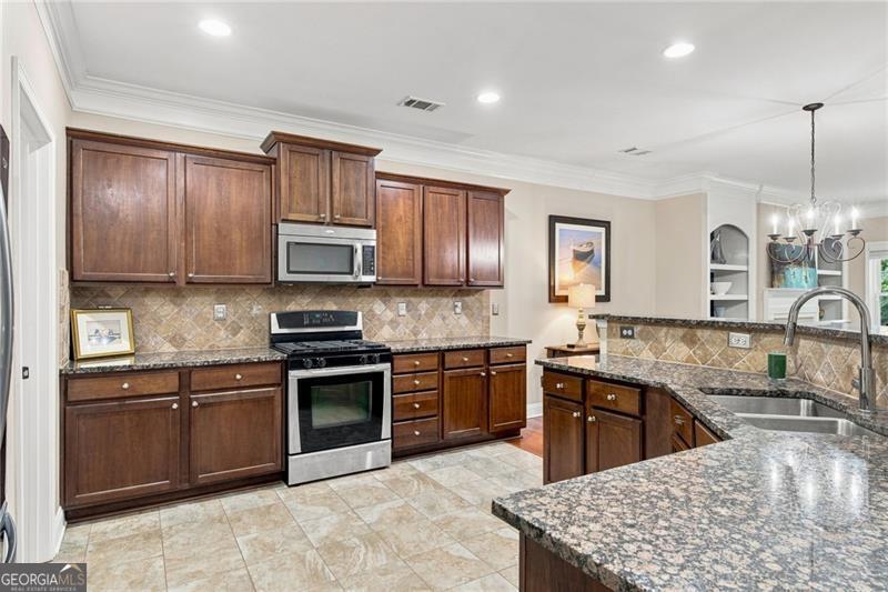 11143 Blackbird Lane Property Photo 6
