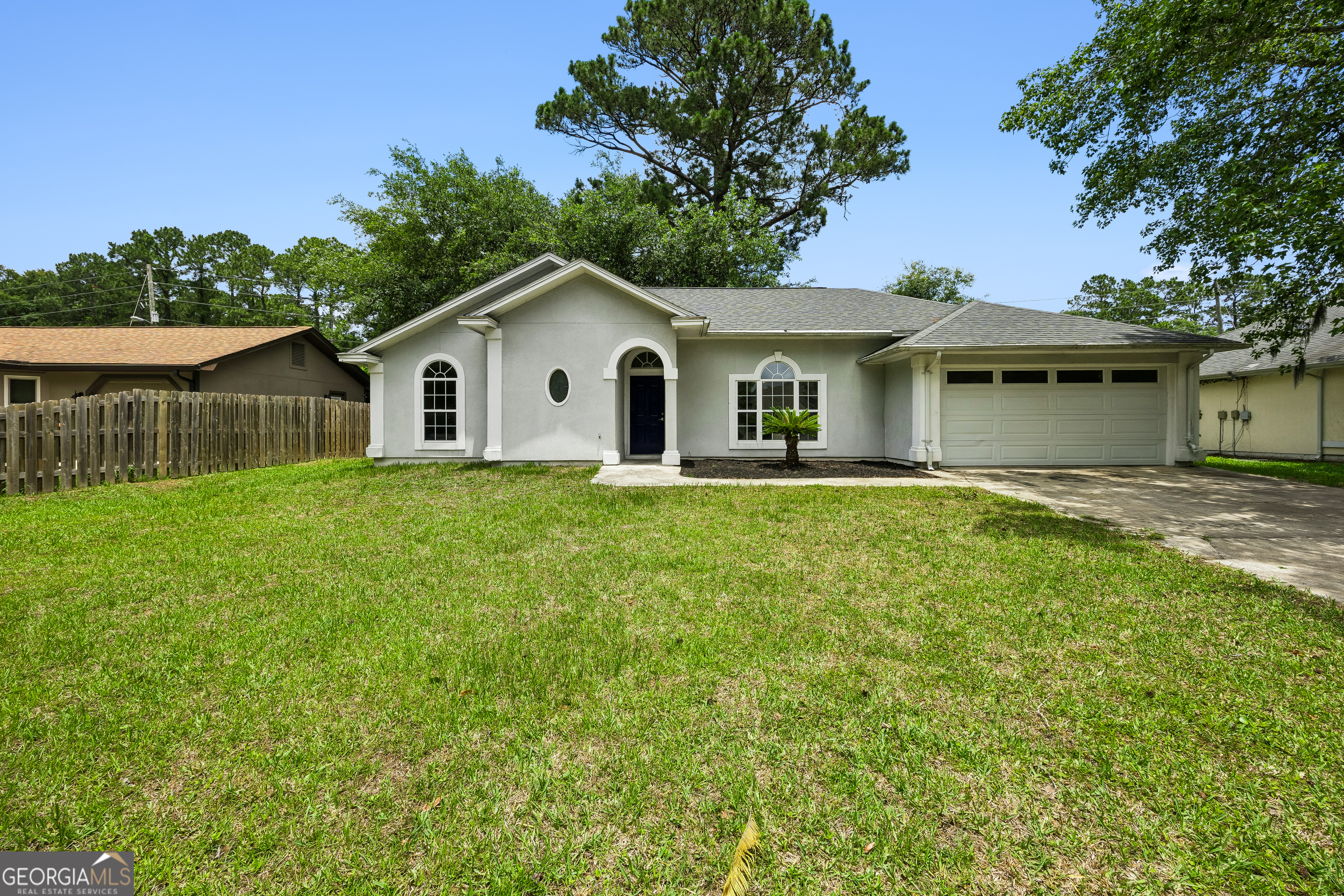 216 Hunt Club Road Property Photo 1