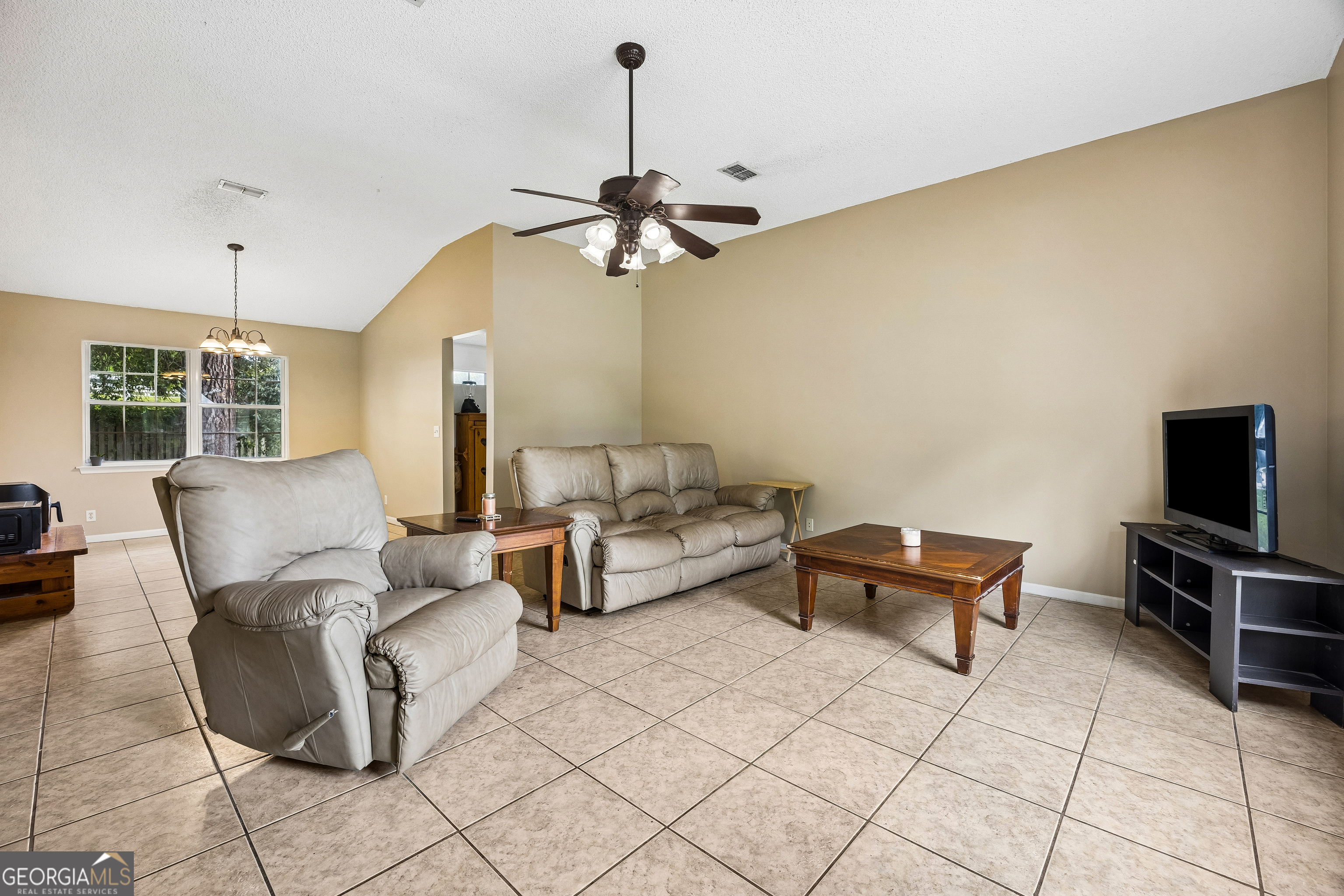 216 Hunt Club Road Property Photo 6